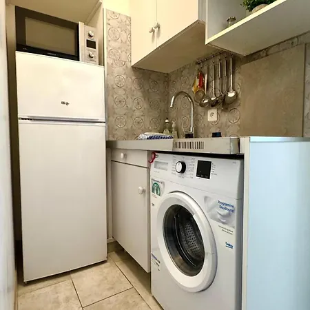 Mediterranee, 2 Pieces Tres Calme, Clime, Centre