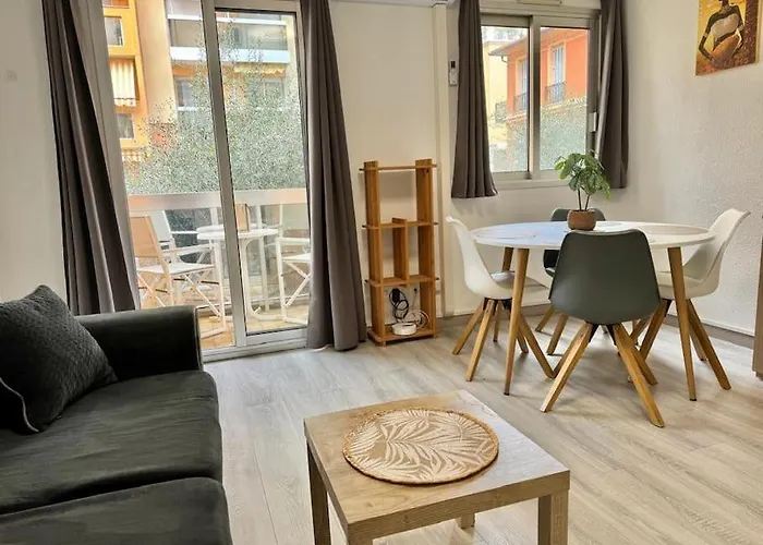 Mediterranee, 2 Pieces Tres Calme, Clime, Centre